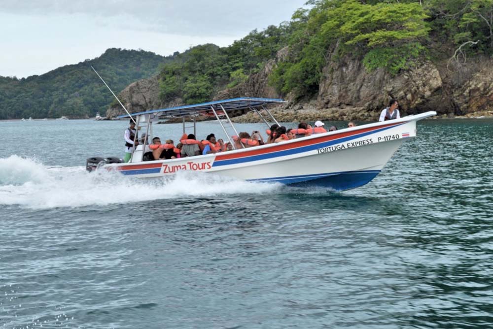 Taxi Boat to Jaco, Montezuma Tours