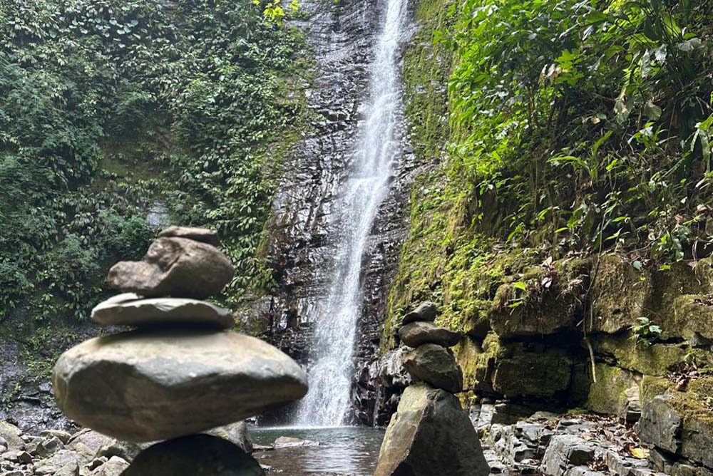 Santa Lucia Falls Mountain waterfalls hiking tours